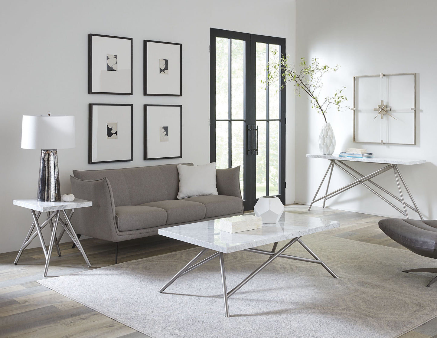 Modus Furniture International Marmeren consoletafel in koraalstijl -