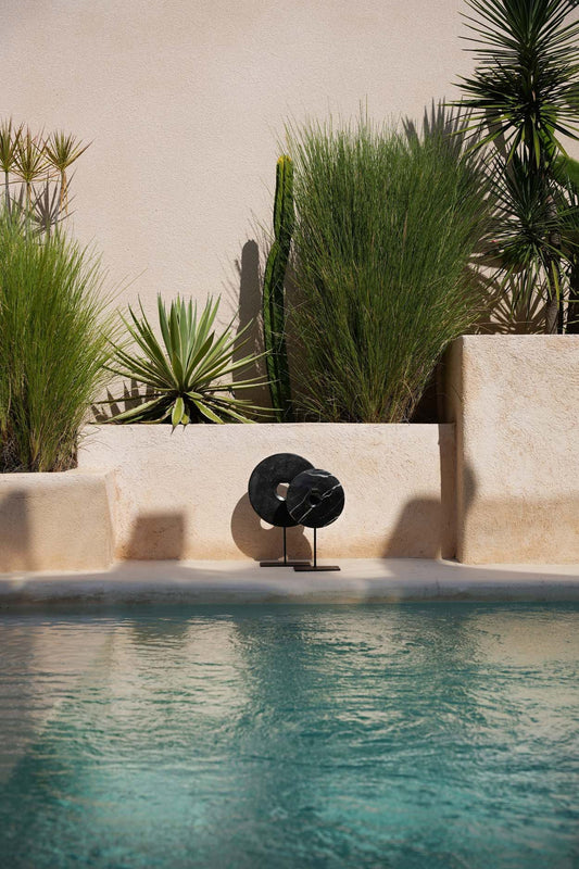 Bazar Bizar De marmeren schijf op standaard - Zwart - M - Home & Garden > Decor