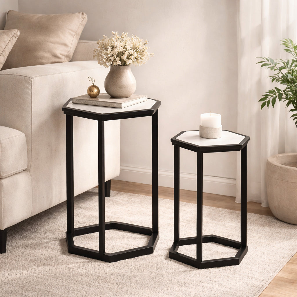 Kleine set van 2 hexagonale marmeren tafels