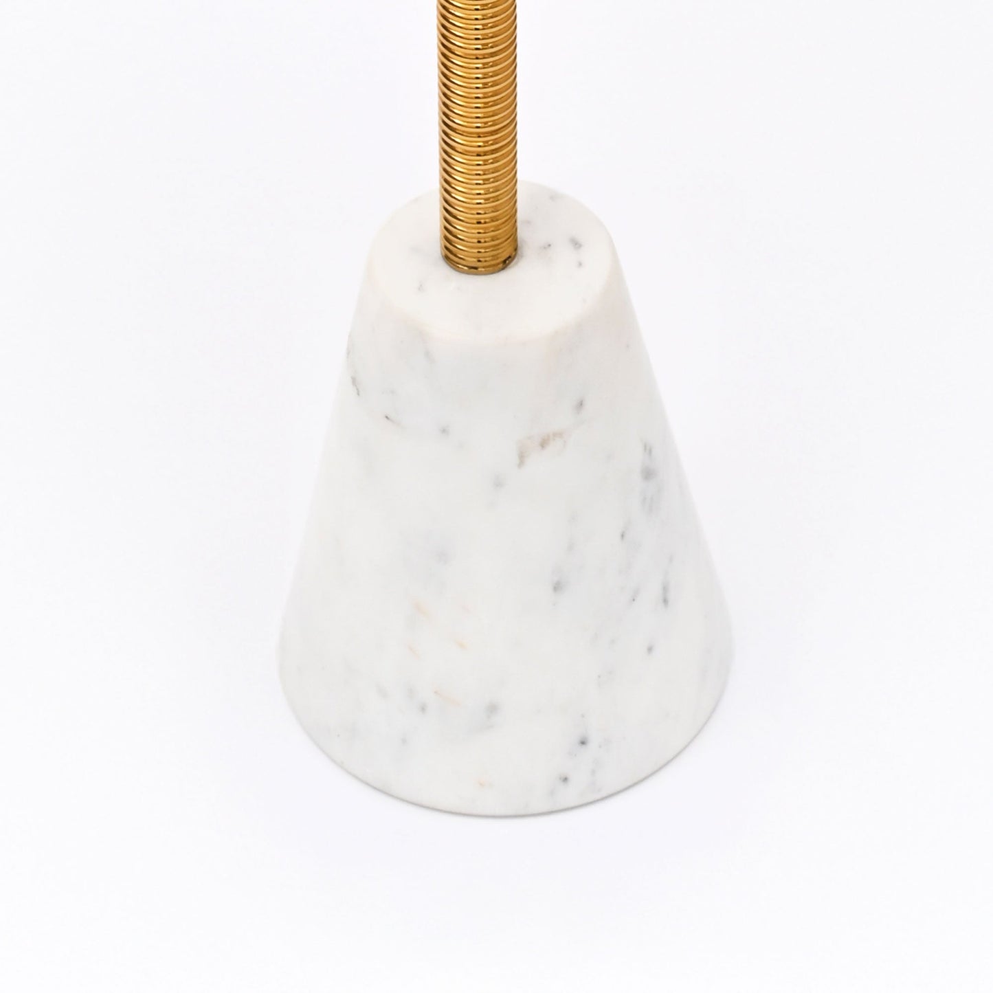 Marmeren bijzettafel voor drankjes met kegelvormige marmeren voet ExpoBazaar