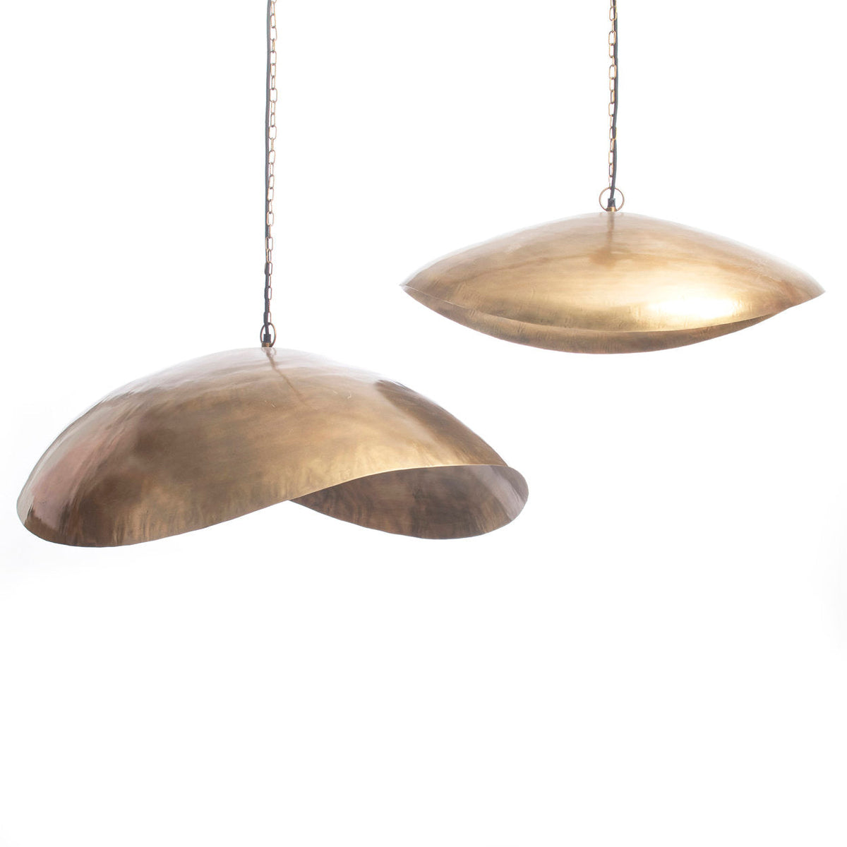 De Gelukskoekje-hanger XL hanglampen in messing; 2 stuks, Bazar Bizar Antwerp