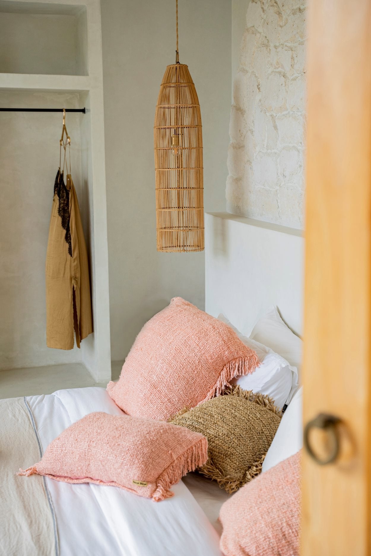 Bazar Bizar De Oh My Gee Kussenhoes - Zalmroze - 60x60 - Home & Garden > Decor > Throw Pillows