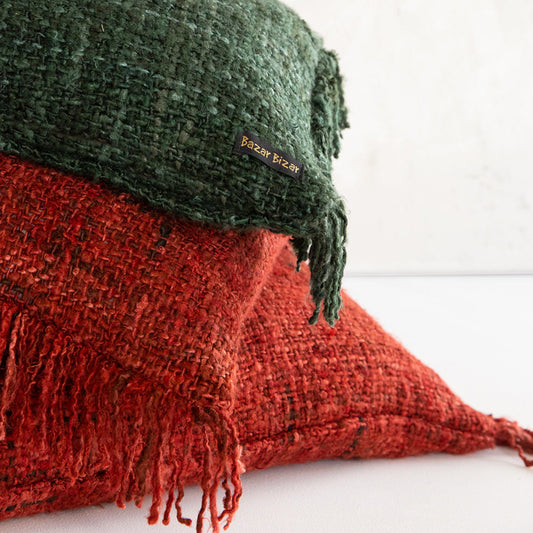 Kussenhoes De Oh My Gee, kersenrood, 60x60 cm, Bazar Bizar, met franjes