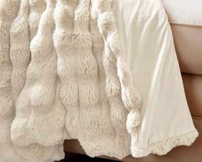 Pom konijnenbont plaid beige 150 x 200