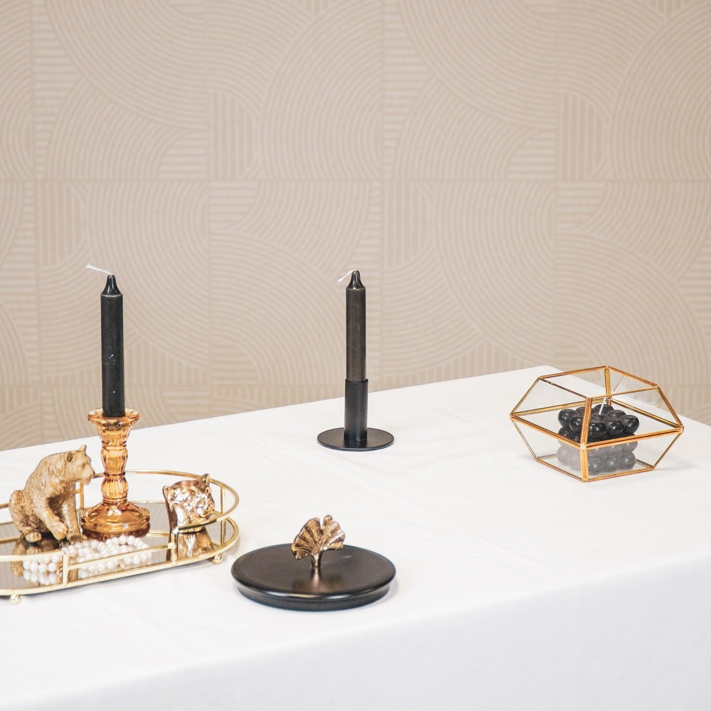 Housevitamin Kaarsenhouder - Basis - Metaal - Zwart - 8x8x6,5cm - Home & Garden > Decor > Home Fragrances > Candles