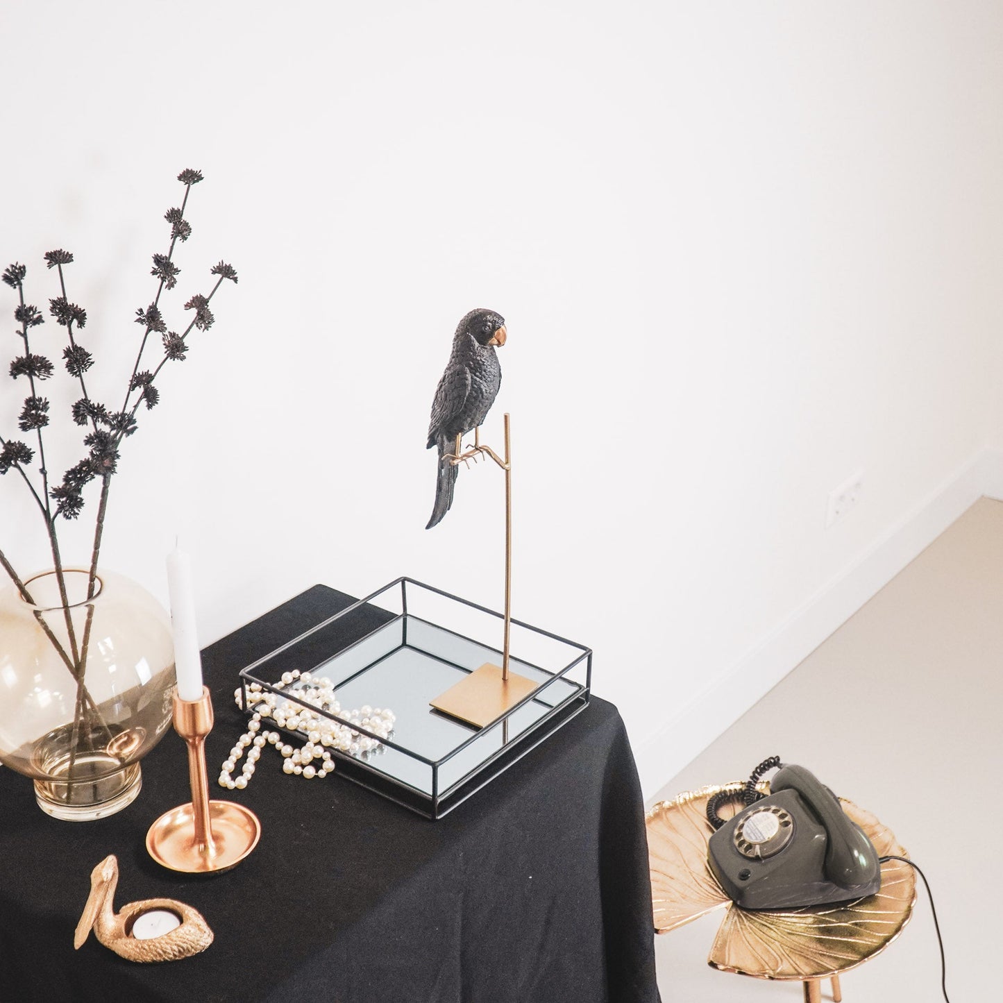 Housevitamin Ornament - Papegaai - Polyresin - Goud/Zwart - 8,5x11x44cm - Home & Garden > Decor