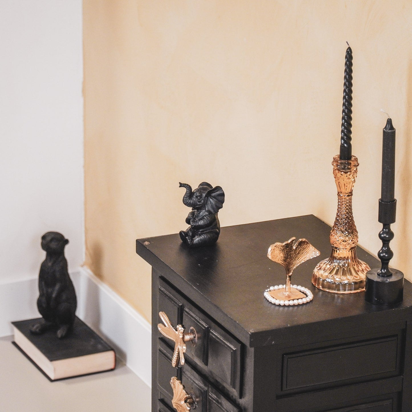 Housevitamin Ornament - Olifant - Polyresin - Zwart - 7x7x11cm - Home & Garden > Decor