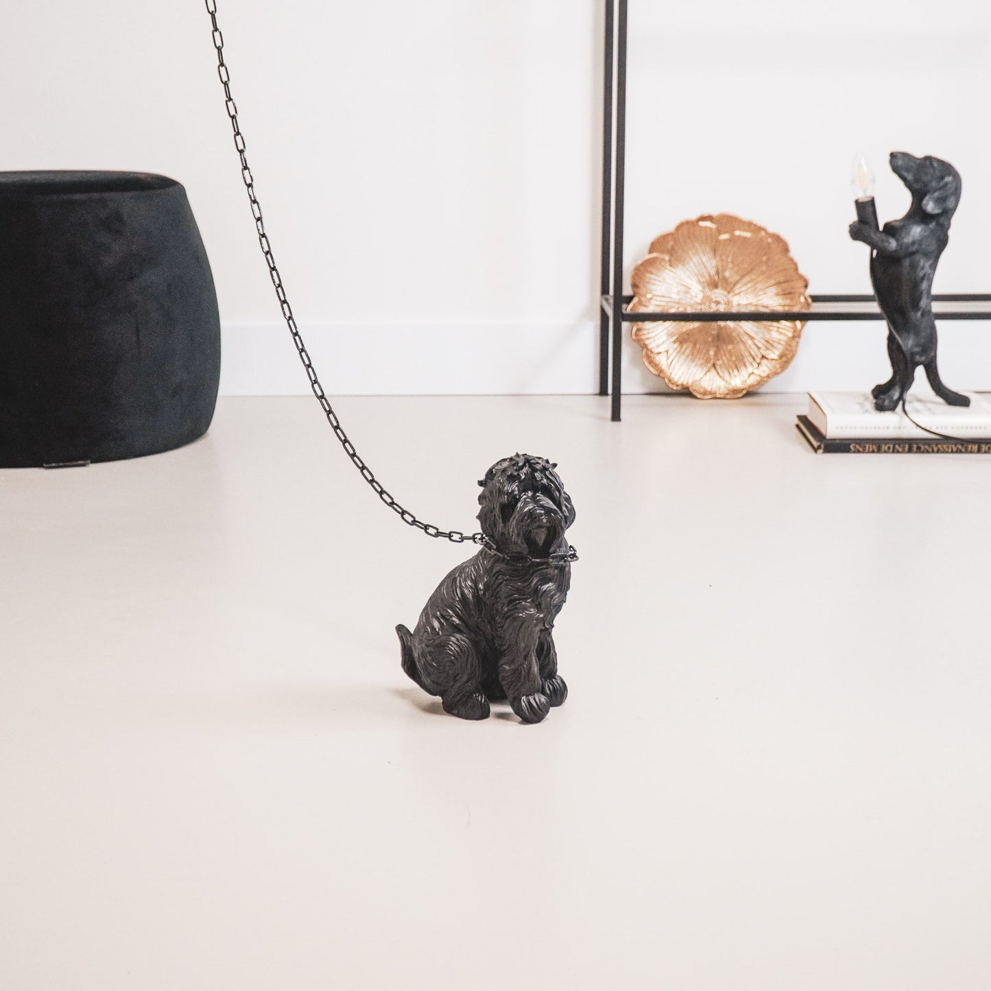 Housevitamin Ornament - Labradoodle Hond - Polyresin - Zwart - 16x23,5cm - Home & Garden > Decor