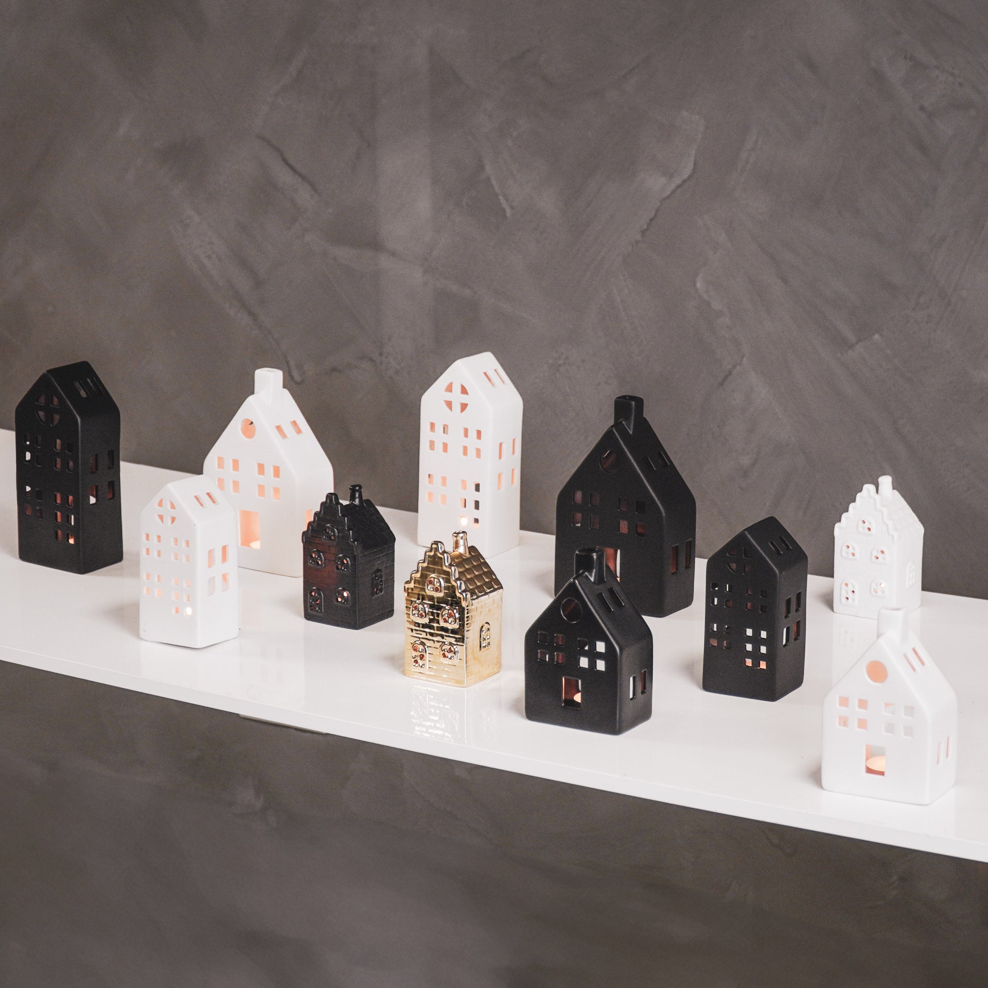 Housevitamin Kaarsenhouder-Theelicht-Grachtenpand-Keramiek-Wit-7x12" - Home & Garden > Decor > Home Fragrances > Candles