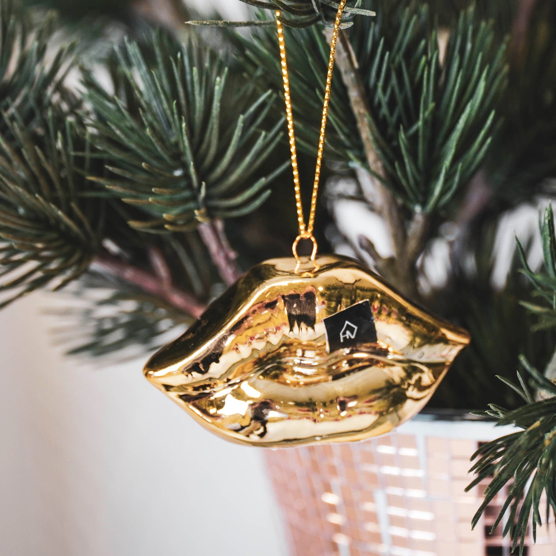 Kersthanger - Lip - Keramiek - Goud - 6,5x2x4cm Housevitamin