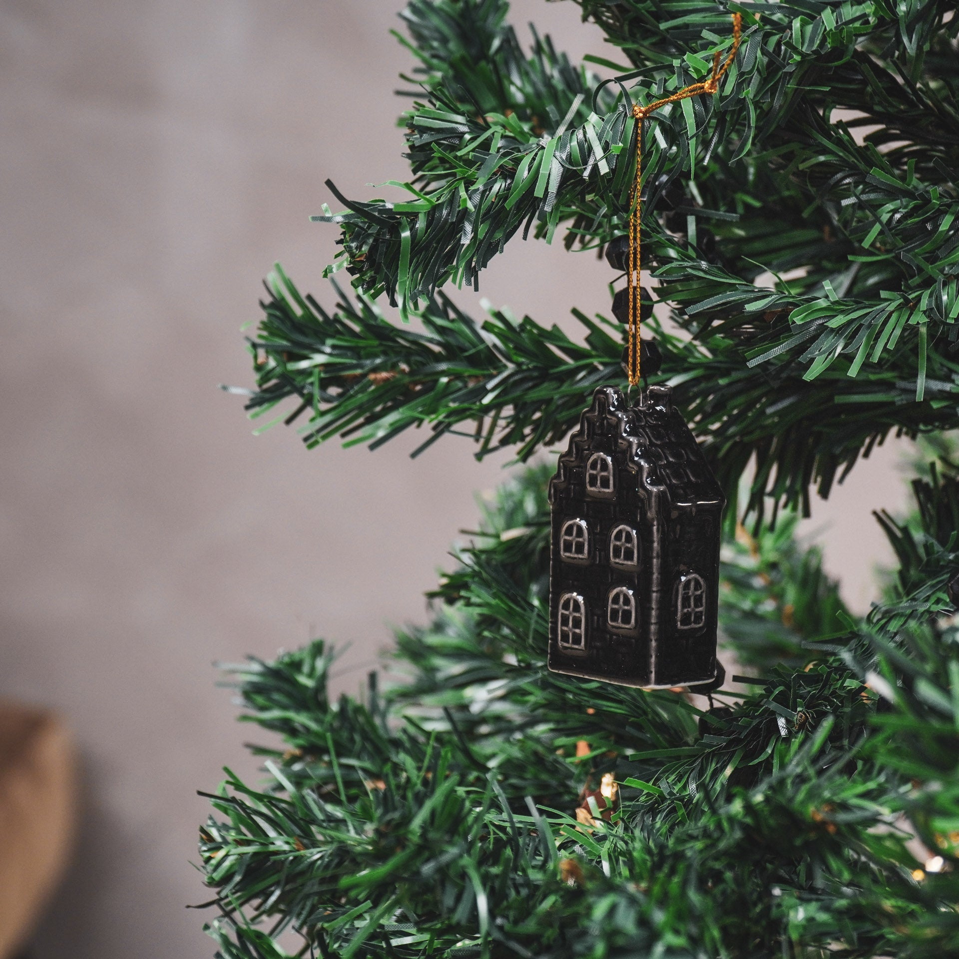 Kersthanger - Huis - Keramiek - Zwart - 3,5x2x6,5cm Housevitamin