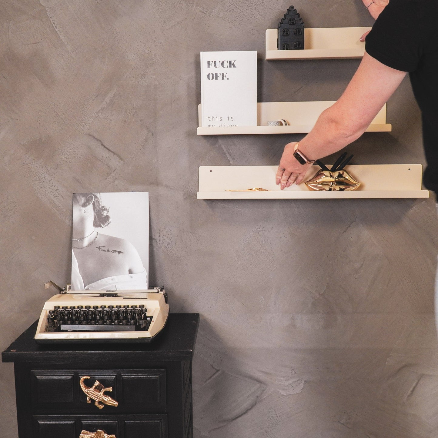 Housevitamin Wandplank - Metaal - Beige - Set van 3 - 40/50/60cm - Home & Garden > Decor