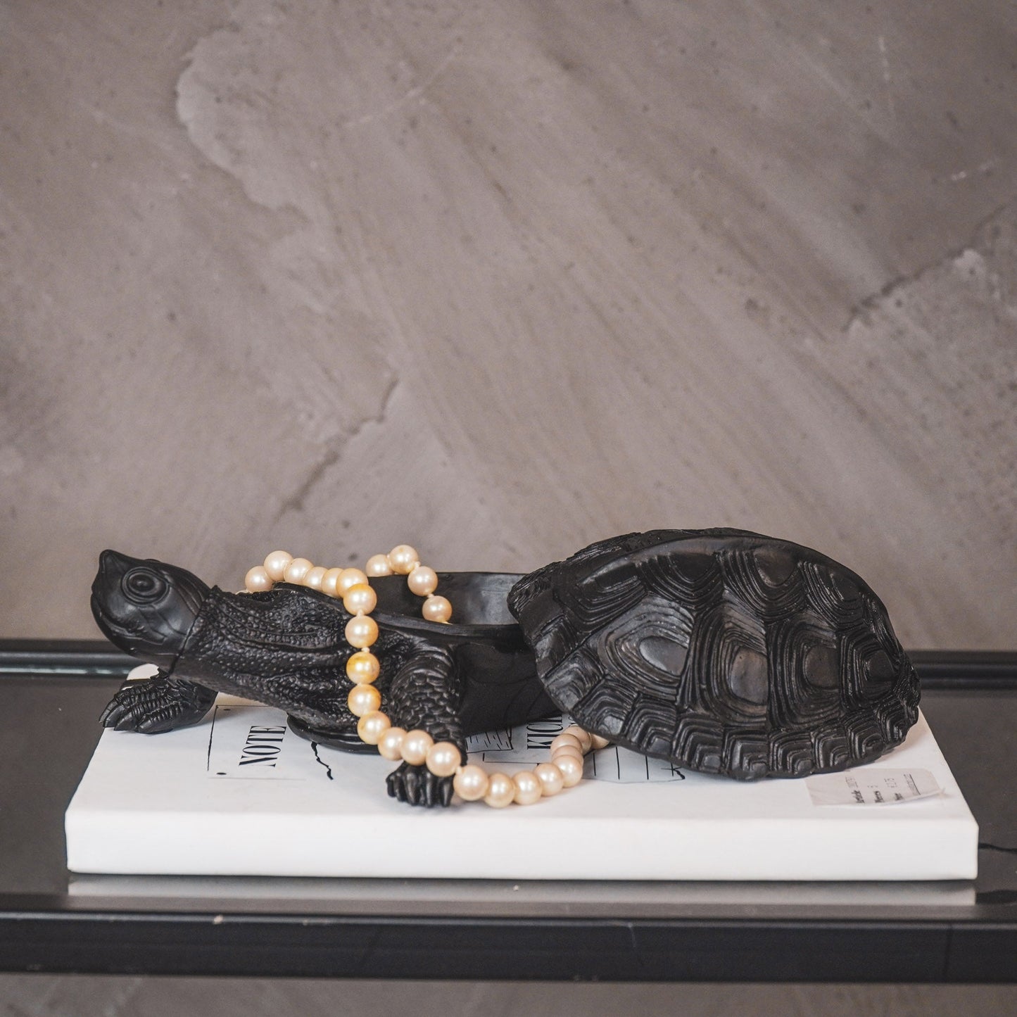 Housevitamin Schildpad Box - Polyresin - Zwart - 15,5x13,5x7,5cm - Home & Garden > Decor