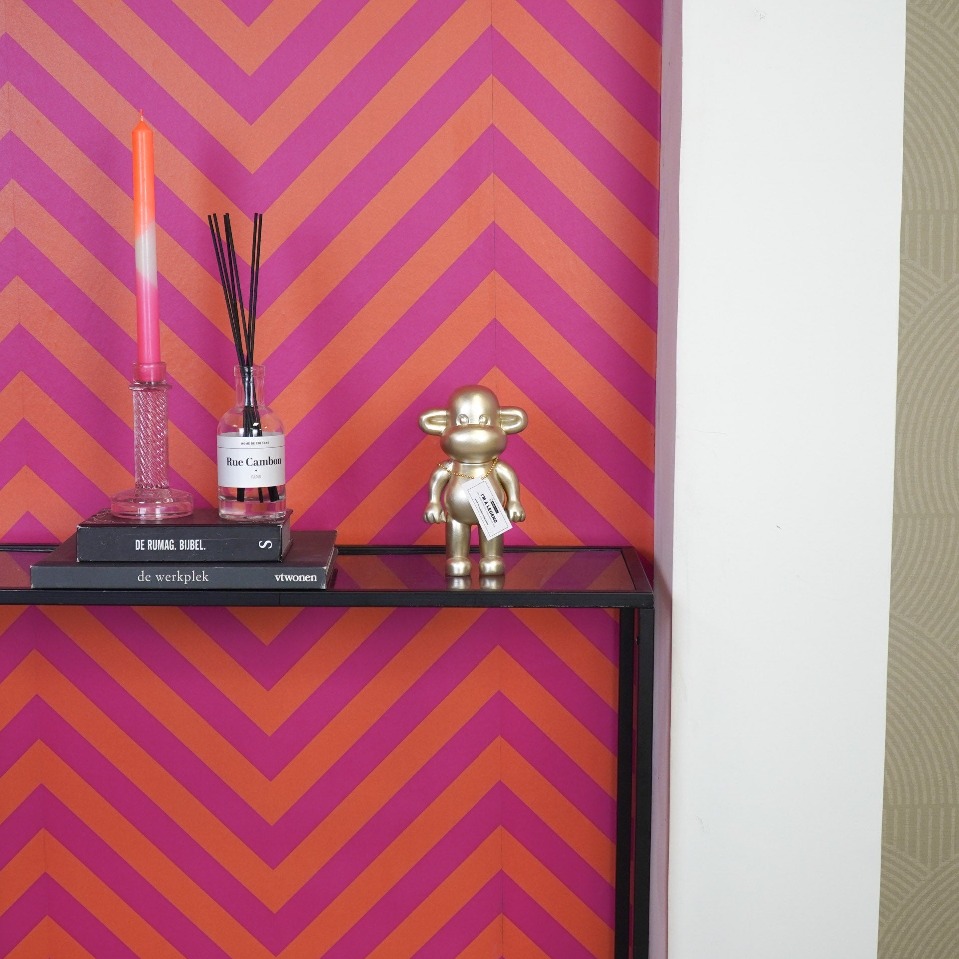 Ornament - Aap Beeld 'The Legend' - Polyresin - Goud - 11x7x19cm Housevitamin Shop