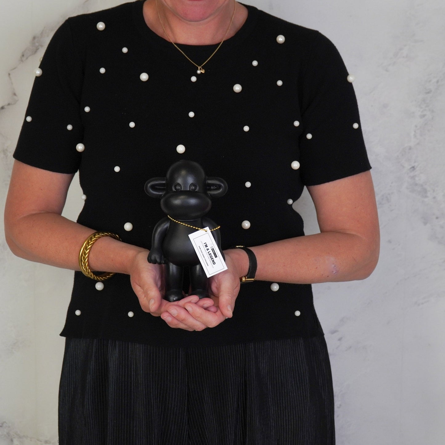 Ornament - Aap Beeld 'The Legend' - Polyresin - Zwart - 11x7x19cm Housevitamin Shop