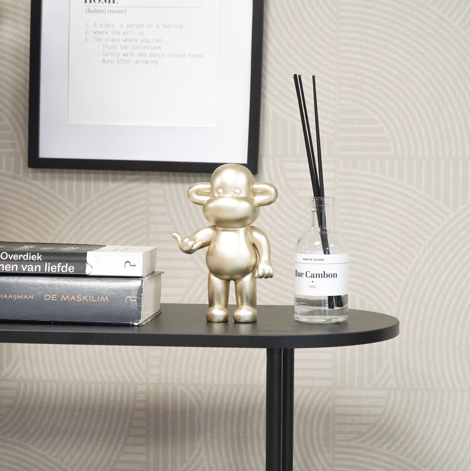 Ornament - Hang loose Aap Beeld 'The Legend' - Polyresin - Goud - 11x7x19cm Housevitamin Shop