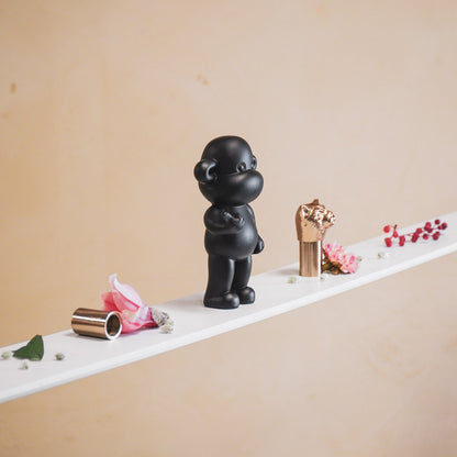 Ornament - Hang loose Aap Beeld 'The Legend' - Polyresin - Zwart - 11x7x19cm Housevitamin Shop