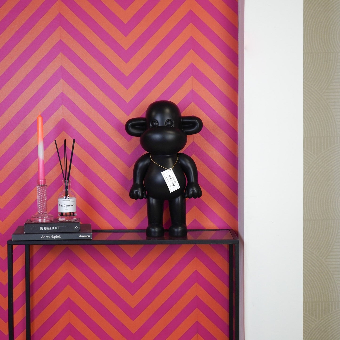 Ornament - Aap Beeld 'The Legend' -Polyresin - Zwart - 33x21x50cm Housevitamin Shop