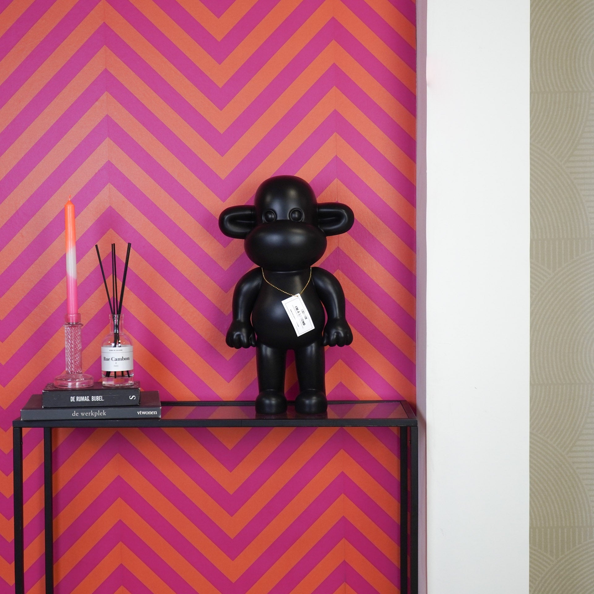 Ornament - Aap Beeld 'The Legend' -Polyresin - Zwart - 33x21x50cm Housevitamin Shop