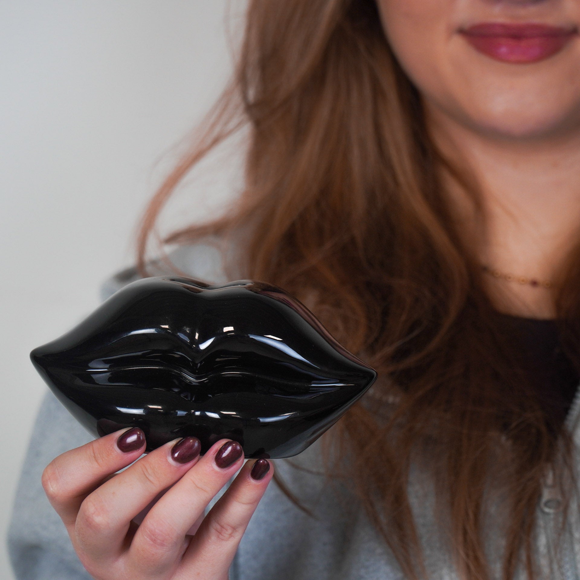 Housevitamin Ornament- Spaarpot - Lip - Keramiek - Zwart - 15x8x8cm - Home & Garden > Decor