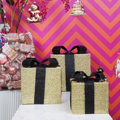 Kerst Led Lamp - Cadeau Set van 3 - Kunststof - Goud/Zwart - 15cm/20cm/25cm Housevitamin Shop