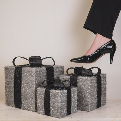 Kerst Led Lamp - Cadeau Set van 3 - Kunststof - Zilver/Zwart - 15cm/20cm/25cm Housevitamin Shop