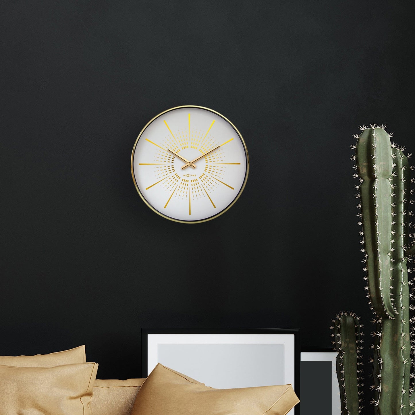 Wall clock 40cm - Silent - Metal - "Excentric" Wall clock NeXtime Clocks