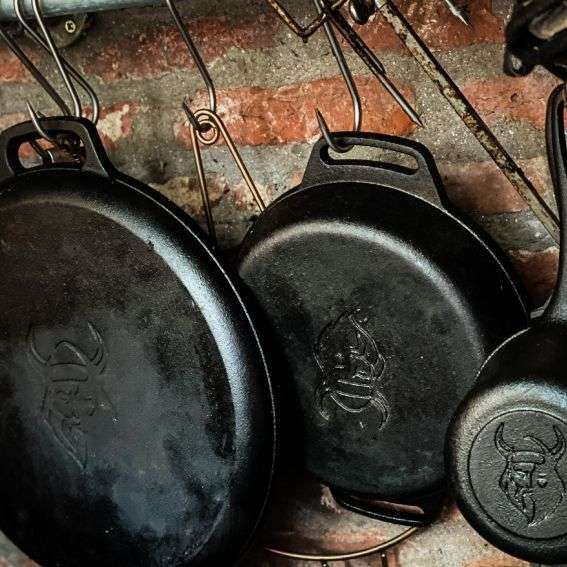 Valhal Koekenpan Gietijzer met Handgrepen 30 cm -