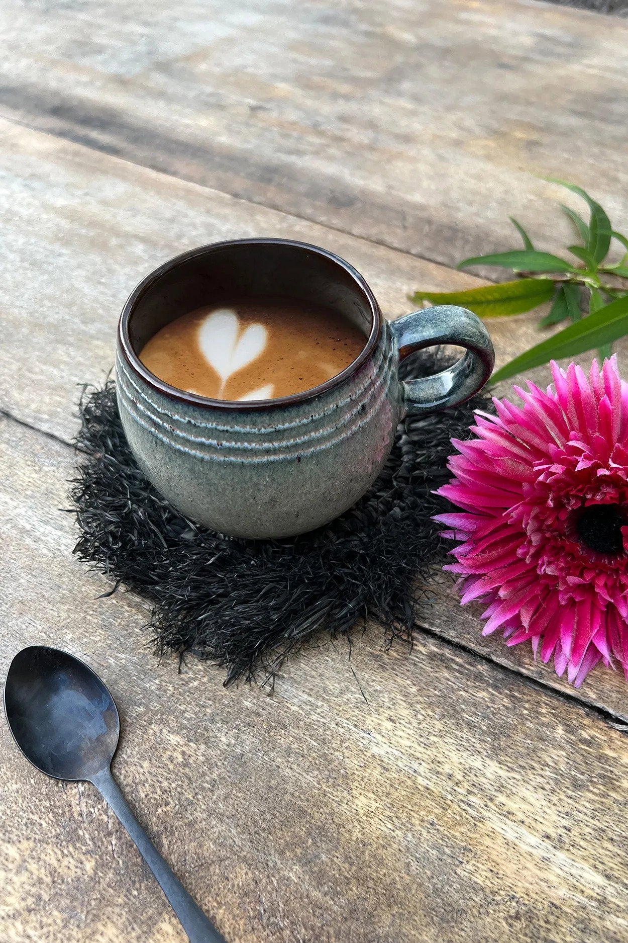 Bazar Bizar De Fringe Raffia Onderzetter - Zwart - Home & Garden > Kitchen & Dining > Tableware > Trivets onderzetter