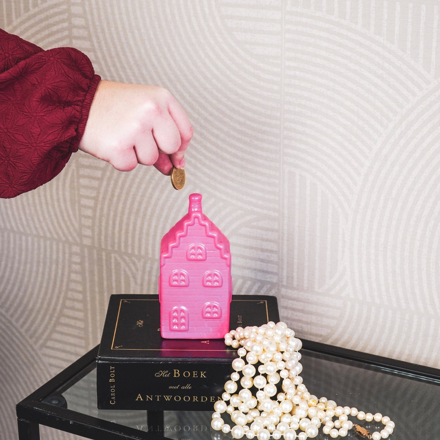 Housevitamin Ornament- Spaarpot - Huis - Keramiek- Neonroze - 7x7x13cm - Home & Garden > Decor