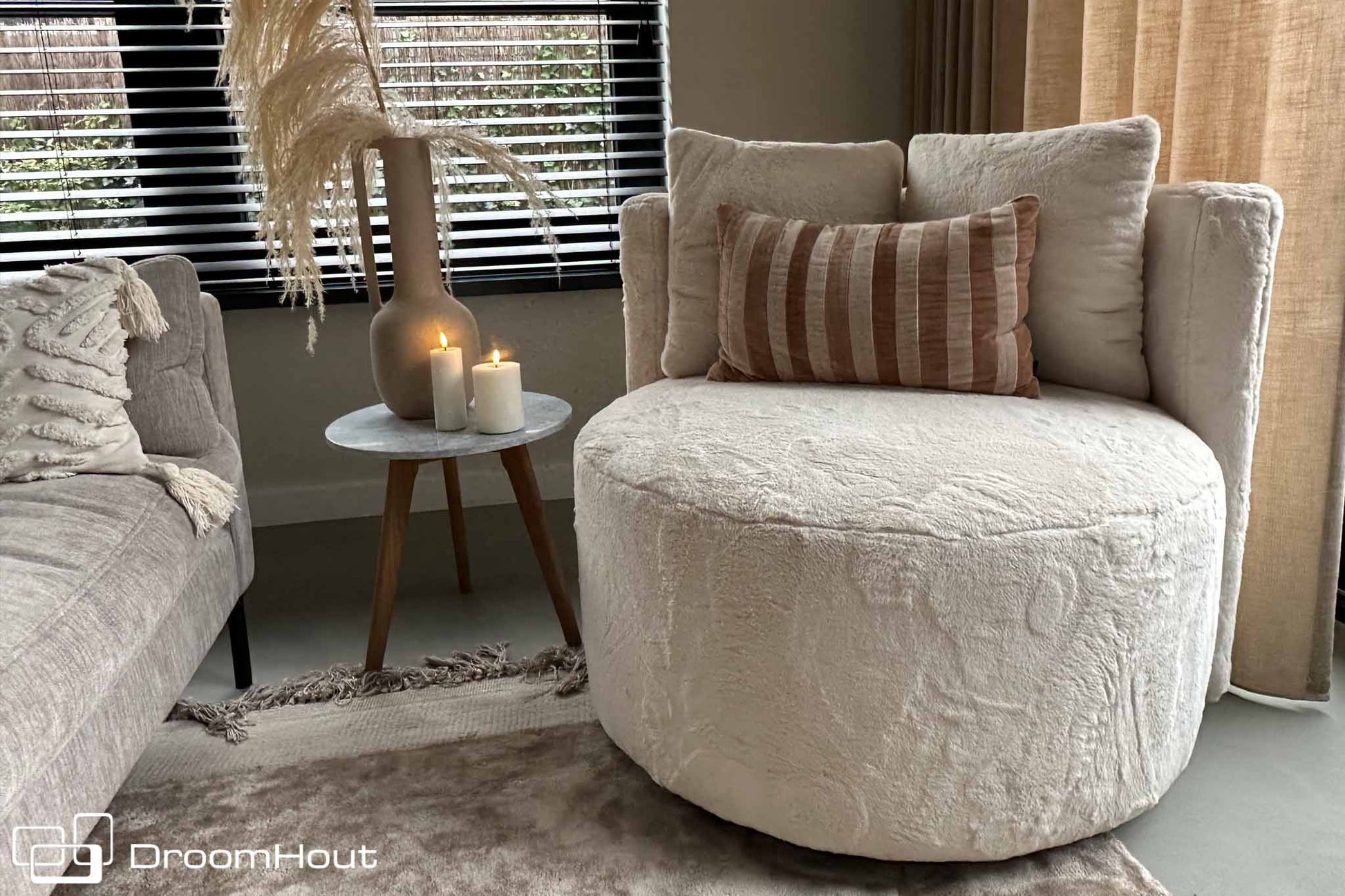 Draaifauteuil rond My Turn Lapit 23 Naturel - pluche white Lapit 23 Naturel - pluche white loungestoel DroomHout