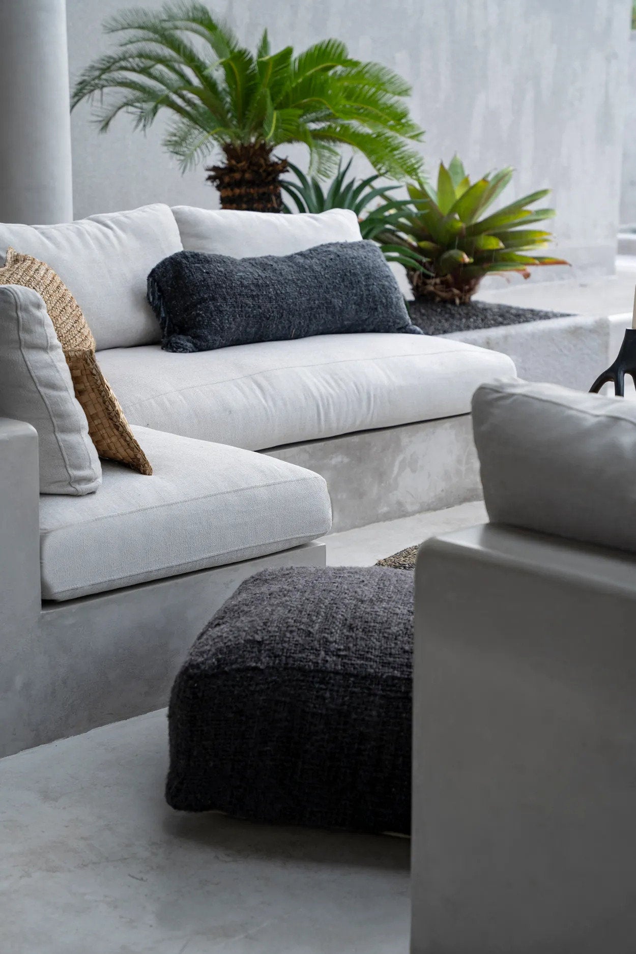 Bazar Bizar De Oh My Gee Kussenhoes - Zwart Marine - 35x100 - Home & Garden > Decor > Throw Pillows