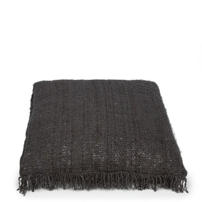 De Oh My Gee kussenhoes 60x60 cm in zwart marine, gebreide textuur met franjes — Bazar Bizar