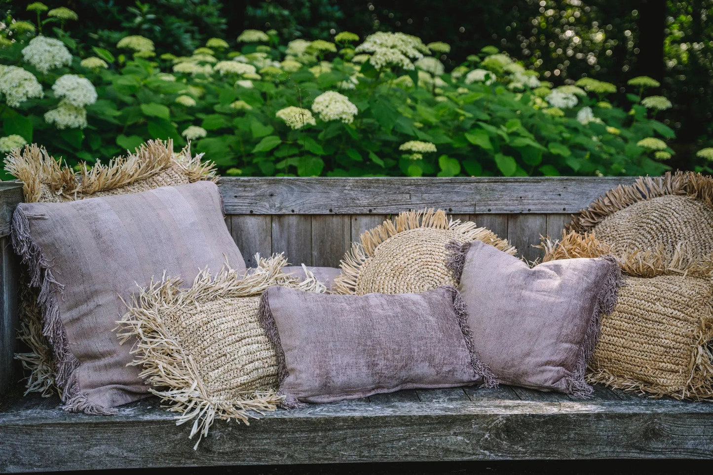 Bazar Bizar De Oh My Gee Kussenhoes - Betonfluweel - 40x40 - Home & Garden > Decor > Throw Pillows
