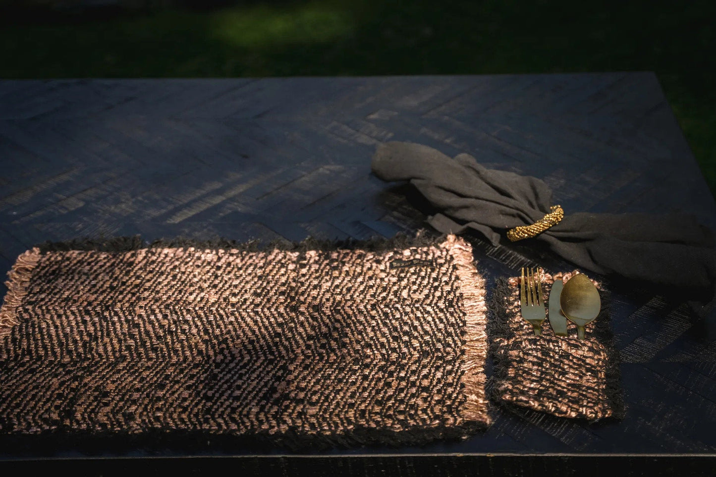 Bazar Bizar De Oh My Gee Bestekhouder - Zwart Koper - Set van 4 - Home & Garden > Household Supplies > Storage & Organization > Flatware Chests