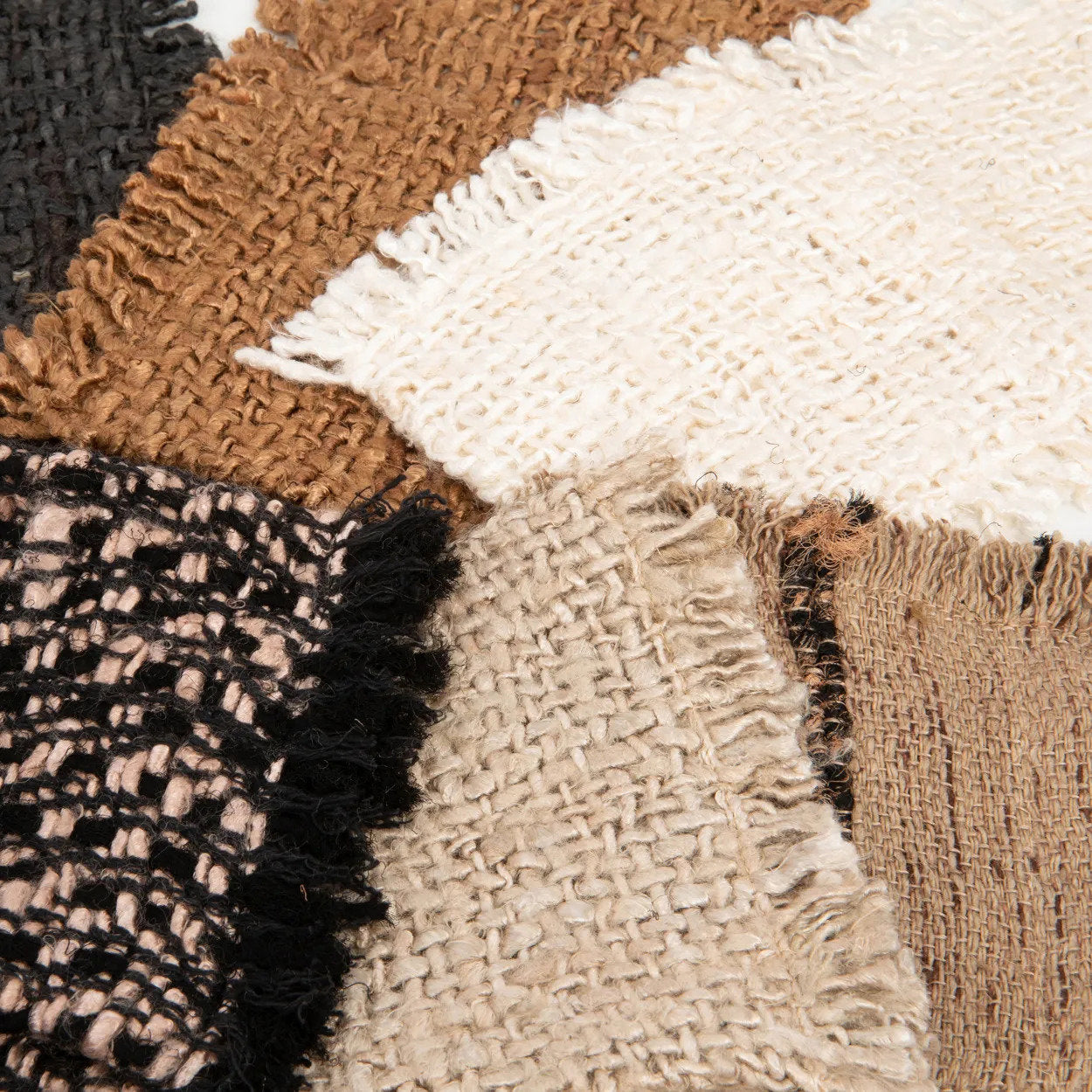 Bazar Bizar De Oh My Gee Bestekhouder - Beige Zwart - Set van 4 - Home & Garden > Kitchen & Dining > Food & Beverage Carriers > Drink Sleeves > Cup Sleeves