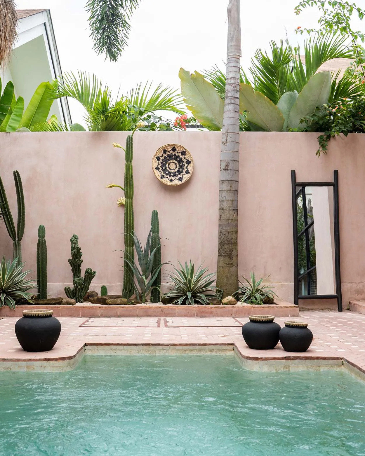 Bazar Bizar De Styly Vaas - Zwart Natuurlijk - L - Home & Garden > Decor > Vases