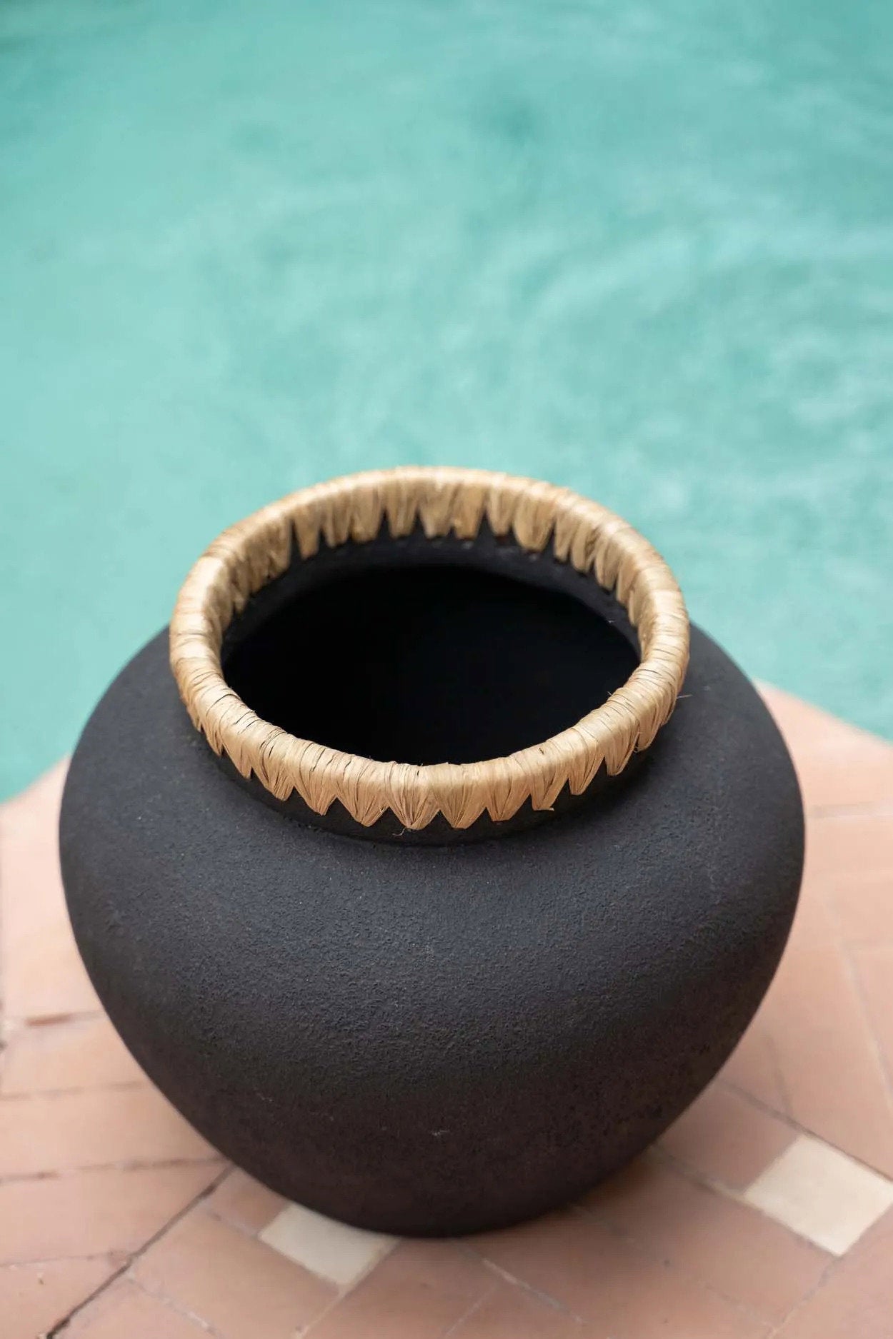 Bazar Bizar De Styly Vaas - Zwart Natuurlijk - M - Home & Garden > Decor > Vases