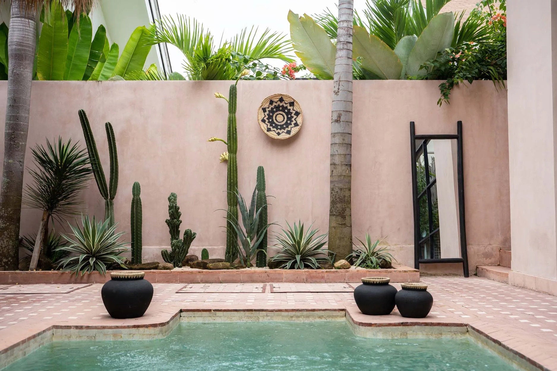 Bazar Bizar De Styly Vaas - Zwart Natuurlijk - M - Home & Garden > Decor > Vases