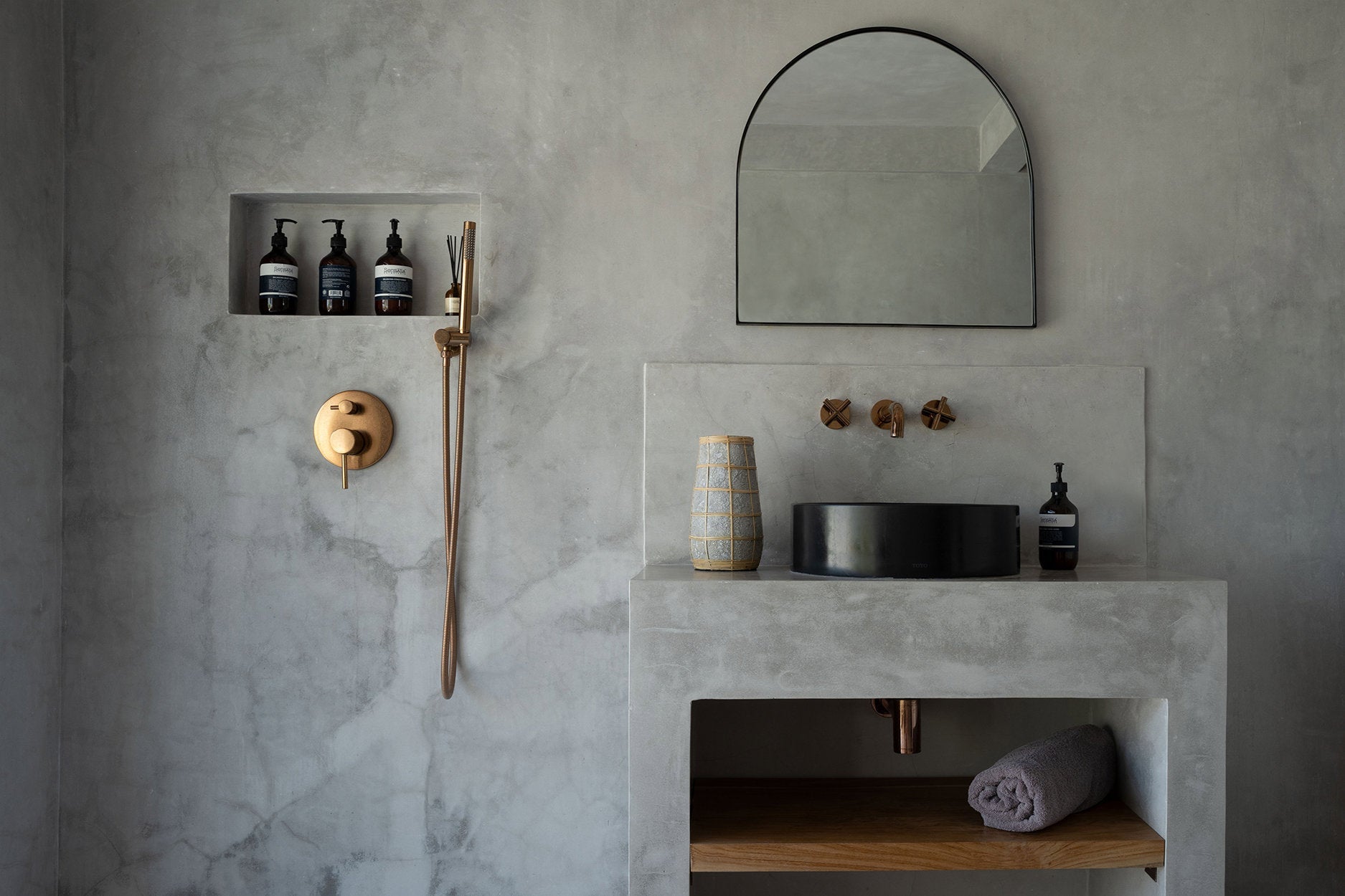 Bazar Bizar De Schattige Vaas - Beton Natuurlijk - L - Home & Garden > Decor > Vases