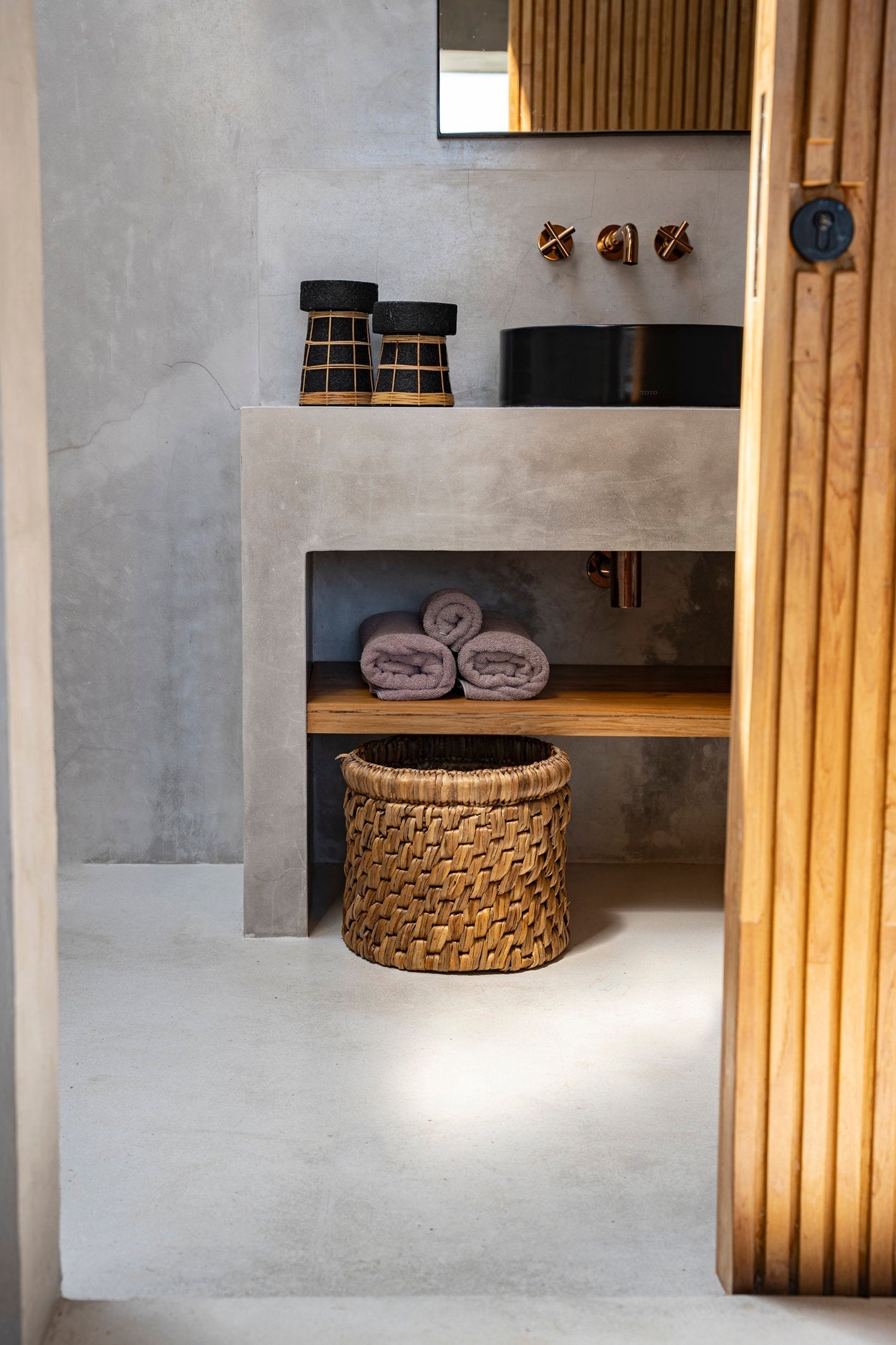 Bazar Bizar De Serene Kaarsenhouder - Zwart Natuurlijk - L - Home & Garden > Decor > Home Fragrances > Candles