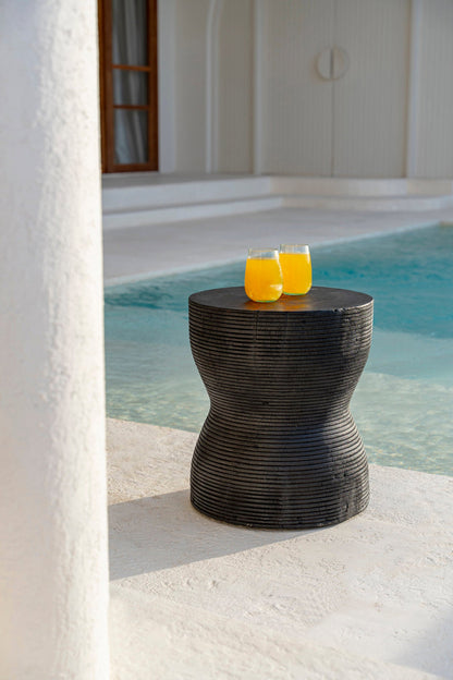 Bazar Bizar Le tabouret Kotoran - Noir - Furniture > Tables