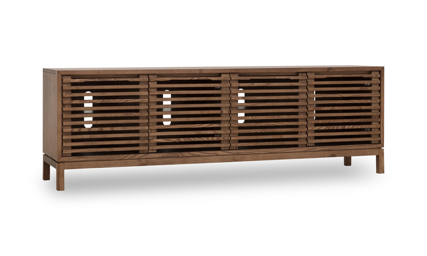 Modus Furniture International Tanner Vierdeurs mediameubel van essenhout in Roux. -