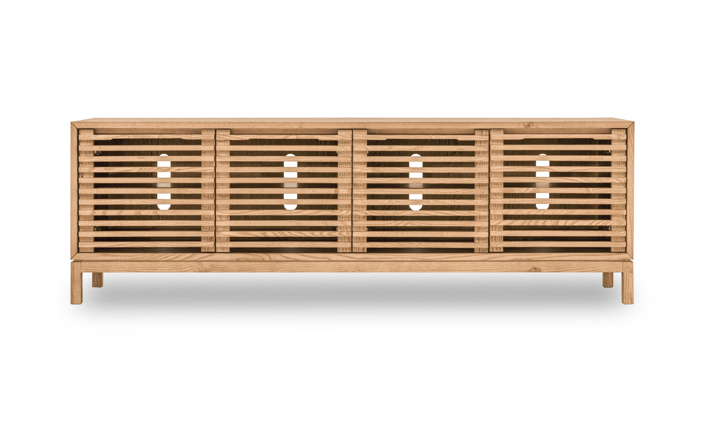 Modus Furniture International Tanner Vierdeurs mediameubel van essenhout in vlasgeel. -