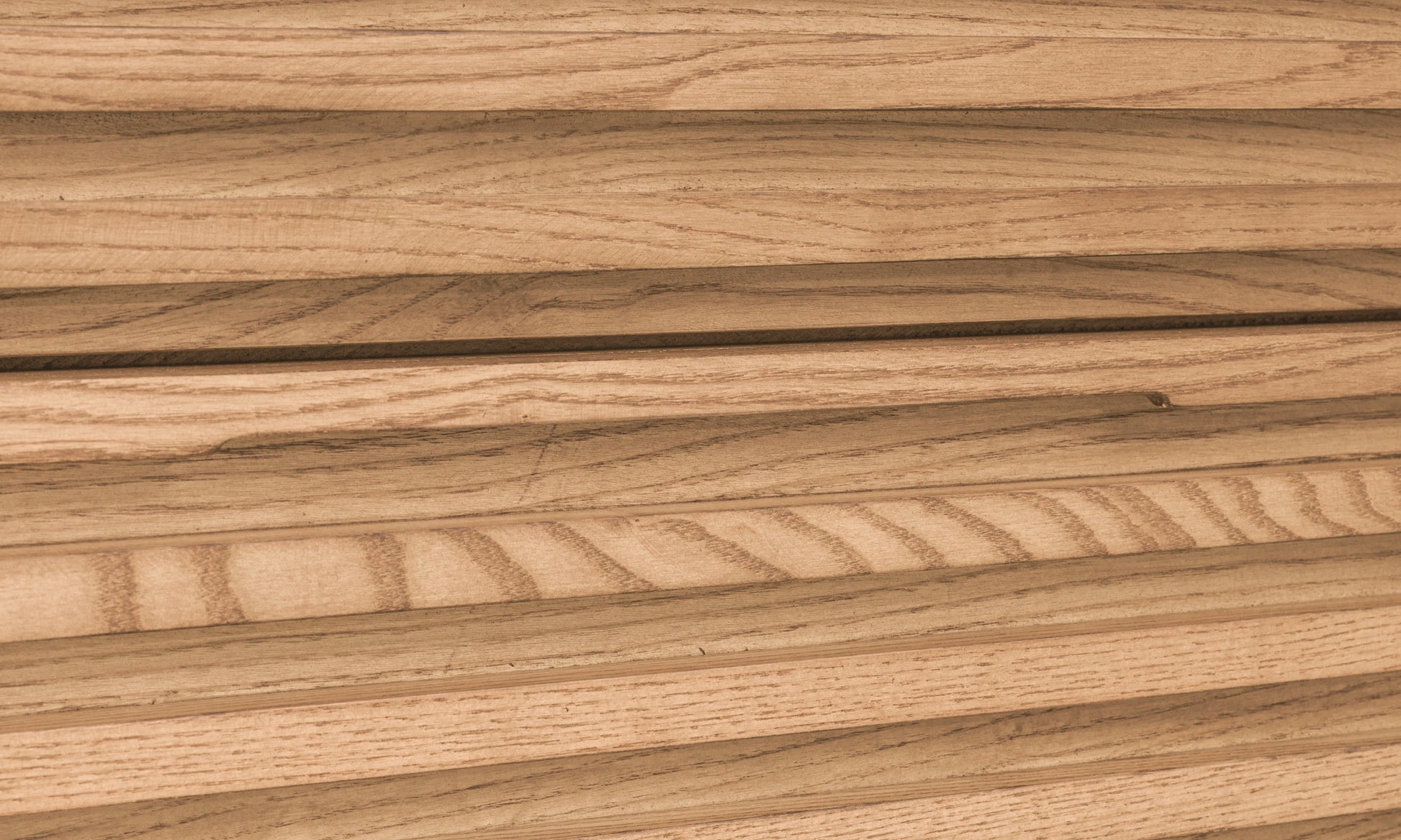 Modus Furniture International Tanner vijfladige kast van essenhout in vlasgeel. -