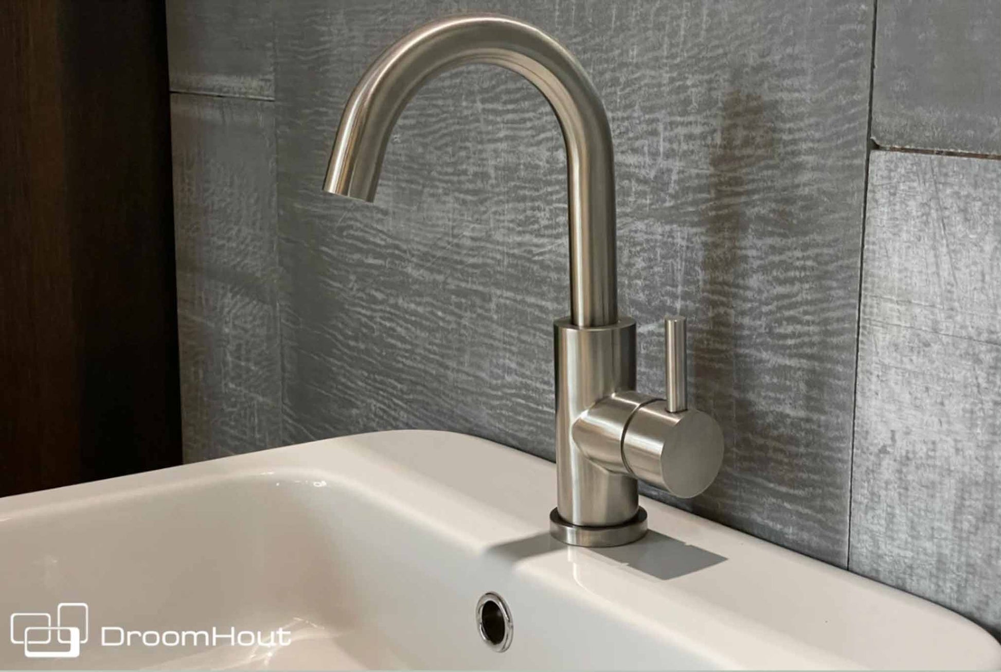 Wastafelmengkraan gun metal DroomHout