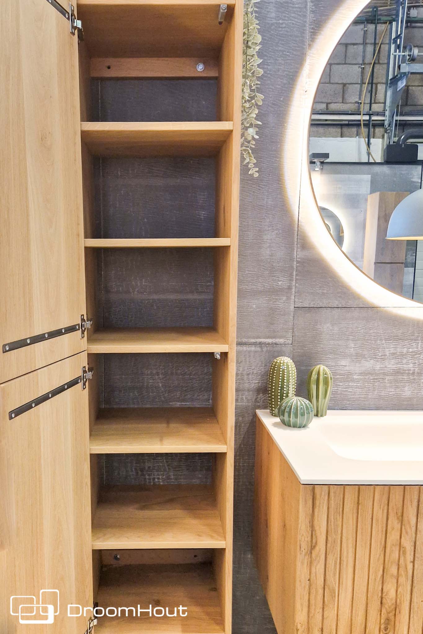 Houten Badkamerkast Met Twee Deuren Spa En Breeze Voor Moderne Badkamers DroomHout