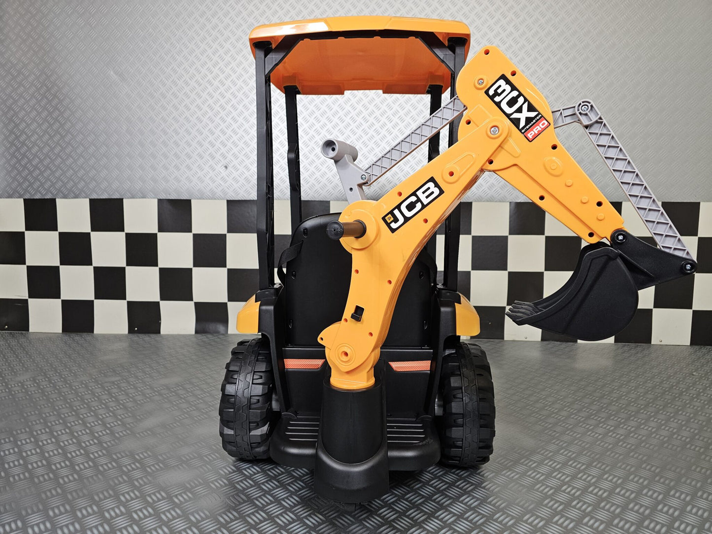 JCB Sitemaster electric children's tractor with roof 12 volt