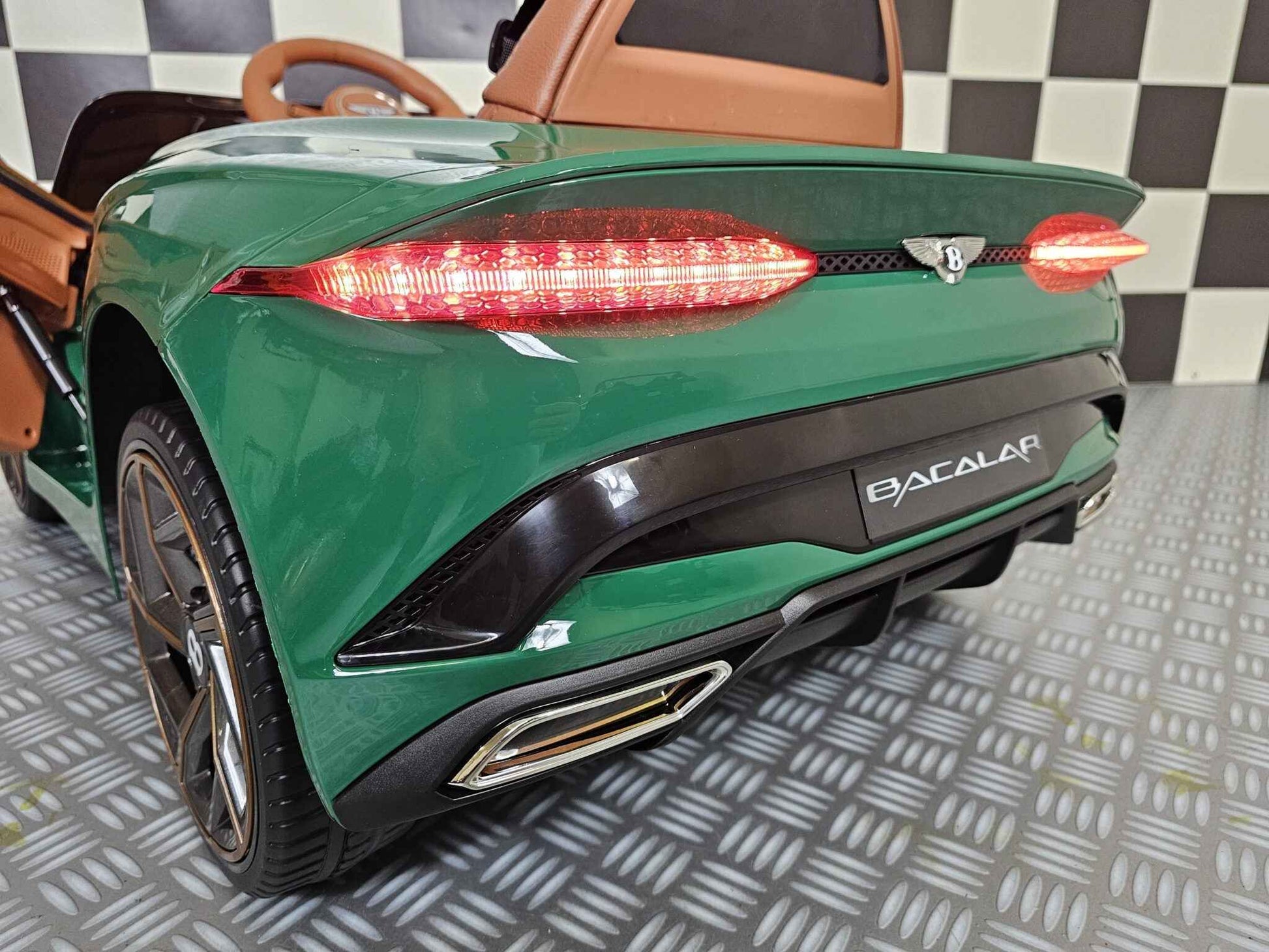 Kinderauto Bentley Bacalar 12 volt metallic groen