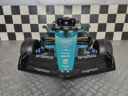 Aston Martin Formule 1 kinderauto 24 volt